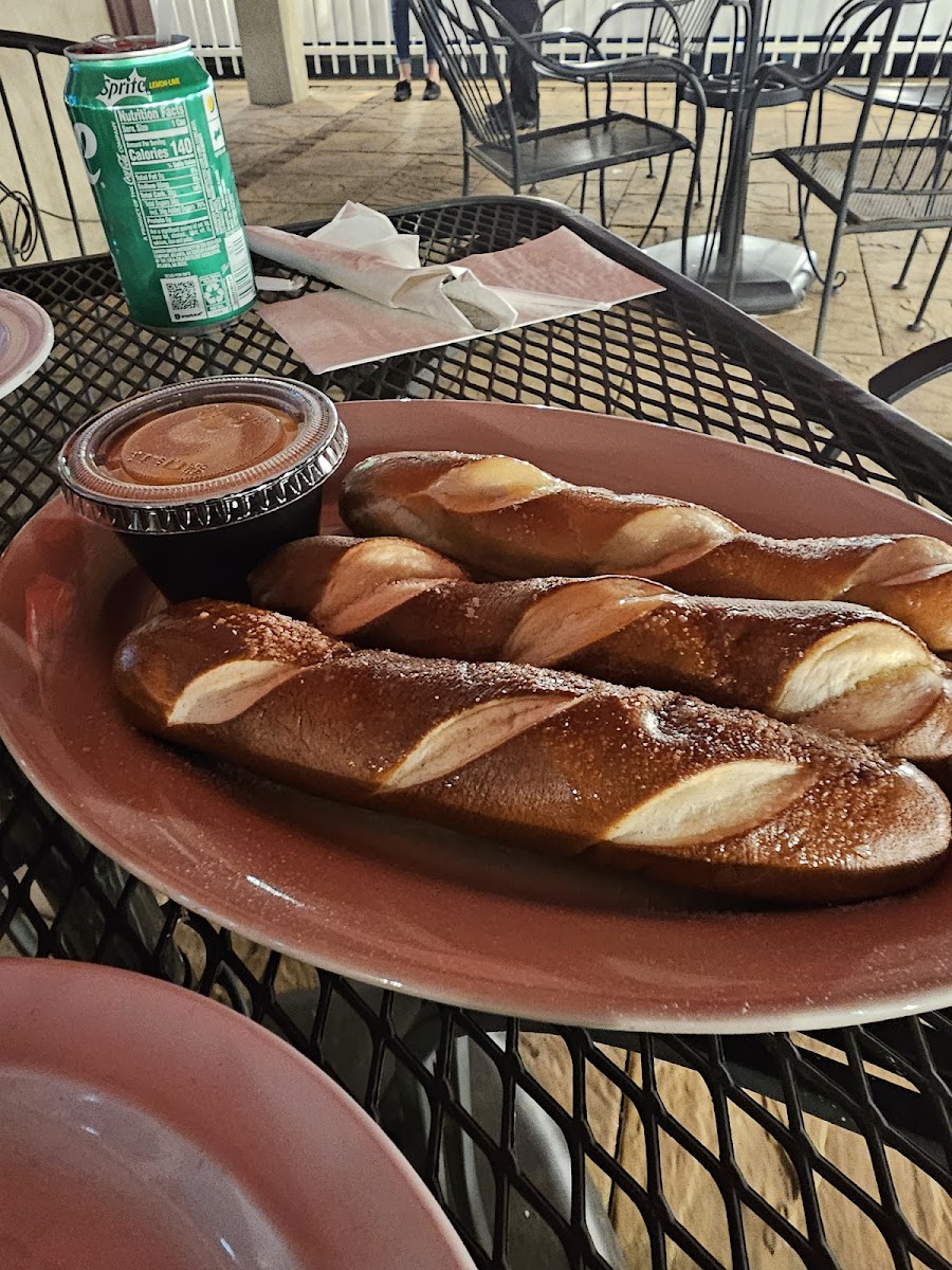 Roma Sports Bar & Grill-9